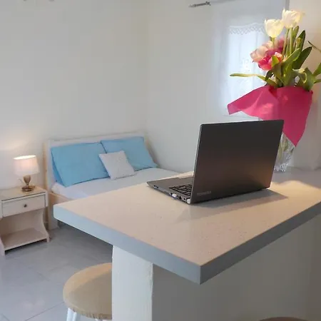 Mini City Center Studio